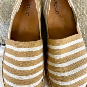 VIONIC Valerie sand-cloud Dancer striped Shoes